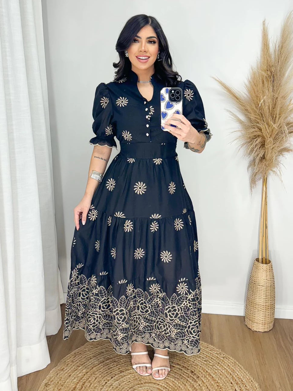 Vestido Midi Lese Bordado Algodão Manga Princesa Com Botão Funcional