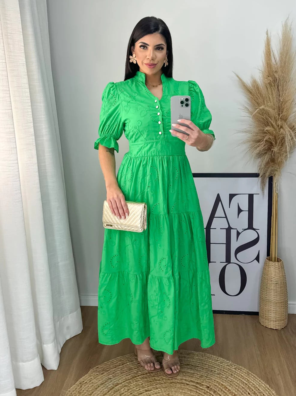 Vestido Midi Lese Bordado Manga Princesa Com Botões funcional