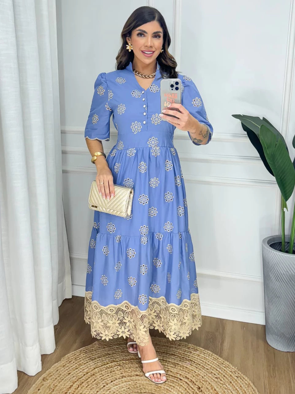 Vestido Midi Lese Bordado Gripe Manga Princesa Com Botão Funcional